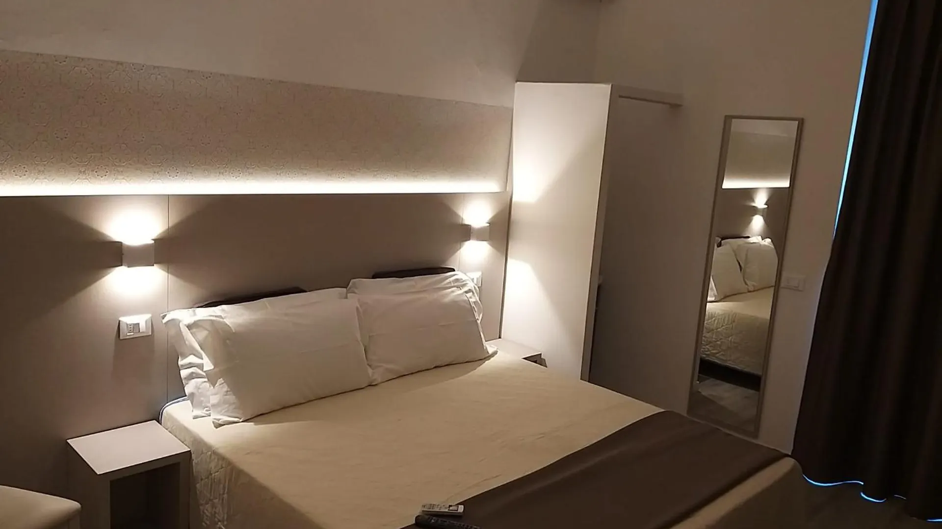 Hotel Ideal Rimini Włochy