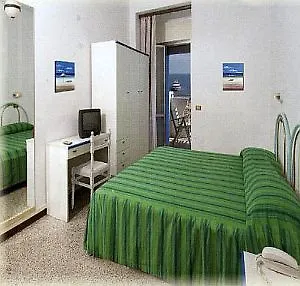 Hotel Ideal 리미니 3*,  이탈리아